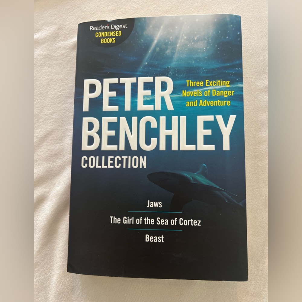 📚BUY 2 GET 1 FREE Peter Benchley collection.